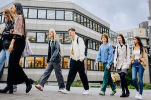 Studierende / Besim Mazhiqi