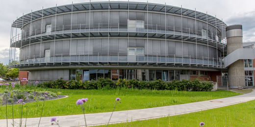 Schweinfurt, Campus Ignaz Schön, Rundbau