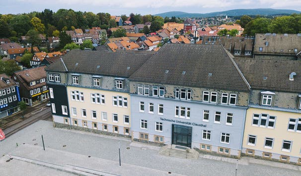 „Uni im Grünen“ – weitläufige Natur und dennoch kurze Wege sind Dank der Überschaubarkeit von Universität und Stadt kein Widerspruch