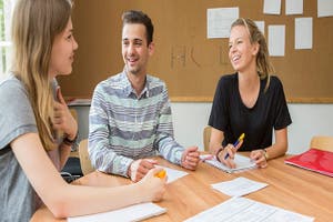 Wir bieten integrierte Auslandsaufenthalte und internationale Doppel- & Mehrfachabschlüsse.