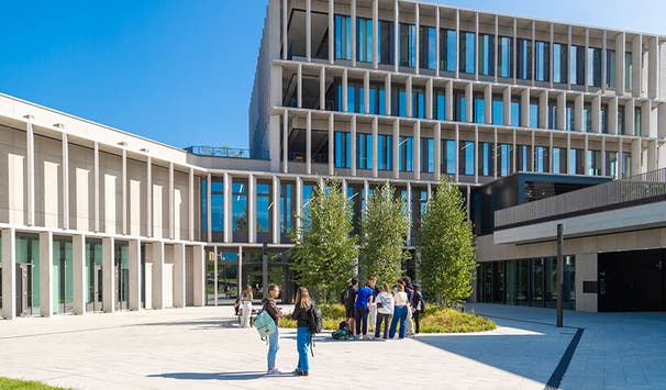 Campus Bruneck (Bachelor in Tourismus-, Sport- und Eventmanagement, Master in Tourism Management)