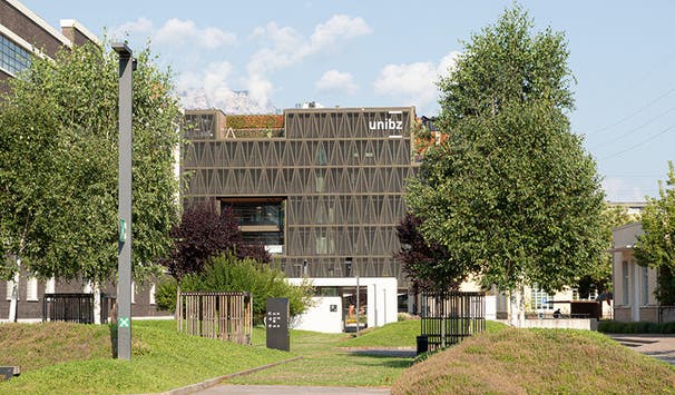 Lectures are held at NOI Techpark Bozen-Bolzano which offers a stimulating environment for study and research, with modern laboratories and opportunities for collaboration with companies and research institutions.