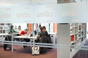 Das dreisprachige Studium (Deutsch, Englisch, Italienisch) öffnet viele Türen.