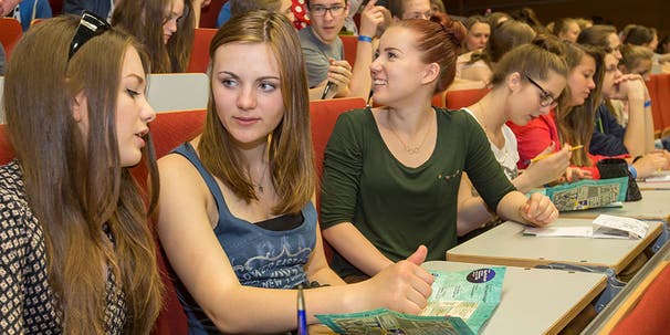 Top Rankings bei CHE, HIS & Universum!