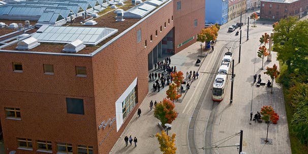 Attraktiver Unicampus grenzüberschreitend in zwei Ländern und vor den Toren Berlins.