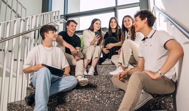 Mit- und voneinander lernen sind wichtige Bestandteile des Campuslebens