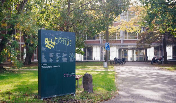 Einige Module des Studiums finden auch am Uni-Standort in der Wilhelmshöher Allee statt. (Foto: Fiona Körner)