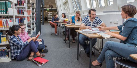 Fakultätsübergreifende Kompetenz aus Rechts-, Wirtschafts- & Kulturwissenschaften!