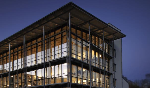 Top-ausgestattete Bibliothek der Juristischen Fakultät in Passau