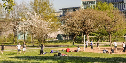 Auf dem Campusgelände Hubland und in den Einrichtungen des Sportzentrums können Sie Ihre Freizeit aktiv gestalten. Foto: Universität Würzburg.