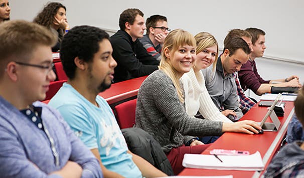 Vorlesung an der Hochschule Hamm-Lippstadt 