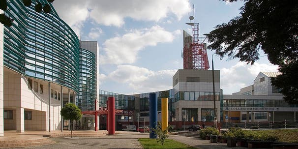 In einem internationalen Umfeld mit Kommiliton*innen aus aller Welt studieren.