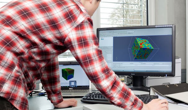 Auch der sinnvolle Einsatz von IT sowie die Materialmodellierung sind elementarer Bestandteil des Studiums. 