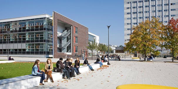 Attraktiver Unicampus: grenzüberschreitend in zwei Ländern und vor den Toren Berlins.