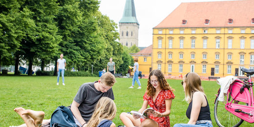 Der Schlossgarten: Chillen, lernen, Freunde treffen