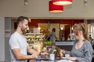 Grenzüberschreitend, interdisziplinär oder traditionell - Studiere Jura an der Viadrina!