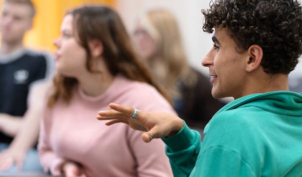 Echte Einblicke ins Studium Diskurs – Rhetorik – Argumentation