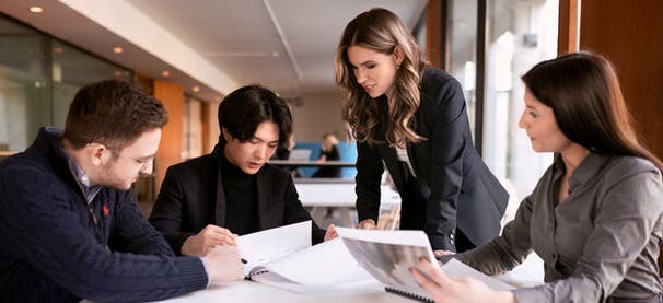 Bachelor in Business Studies